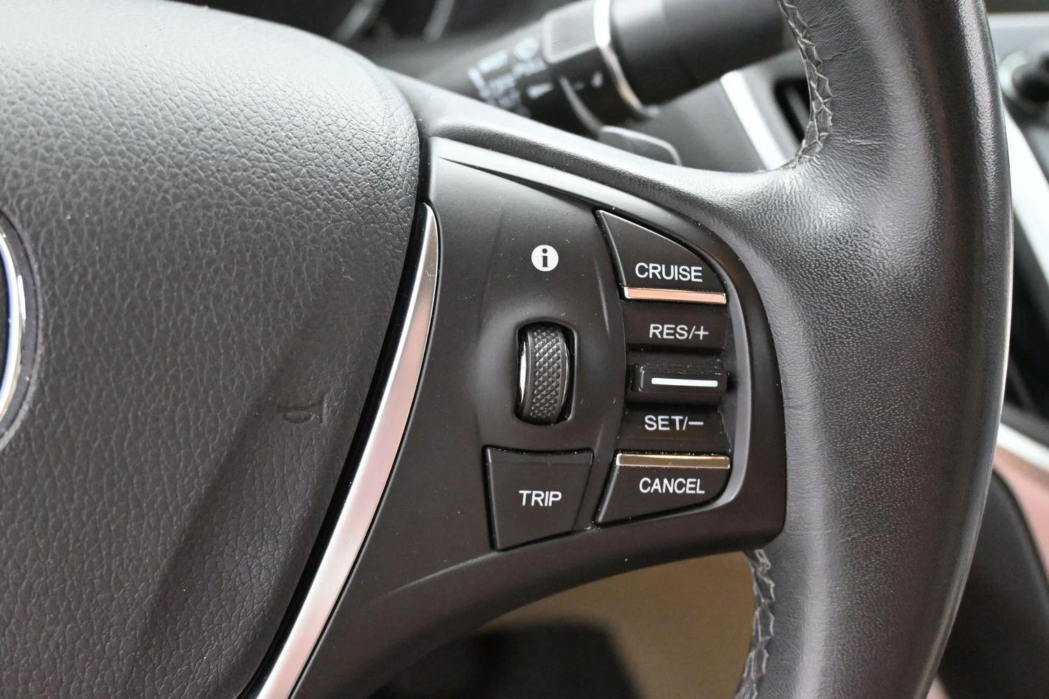 Used 2015 Basque Red Pearl II Acura Base image 19