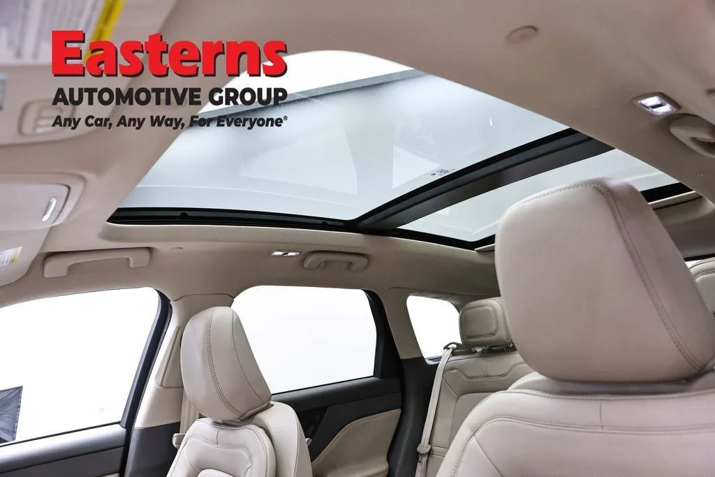 Used 2022 Black Lincoln Standard image 38