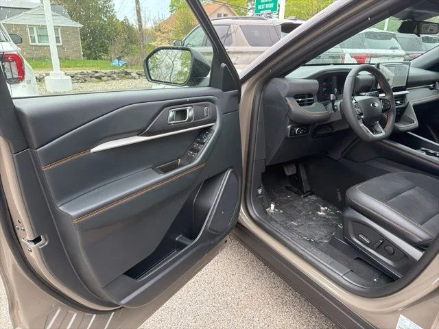 New 2026 Gray Ford Tremor image 11
