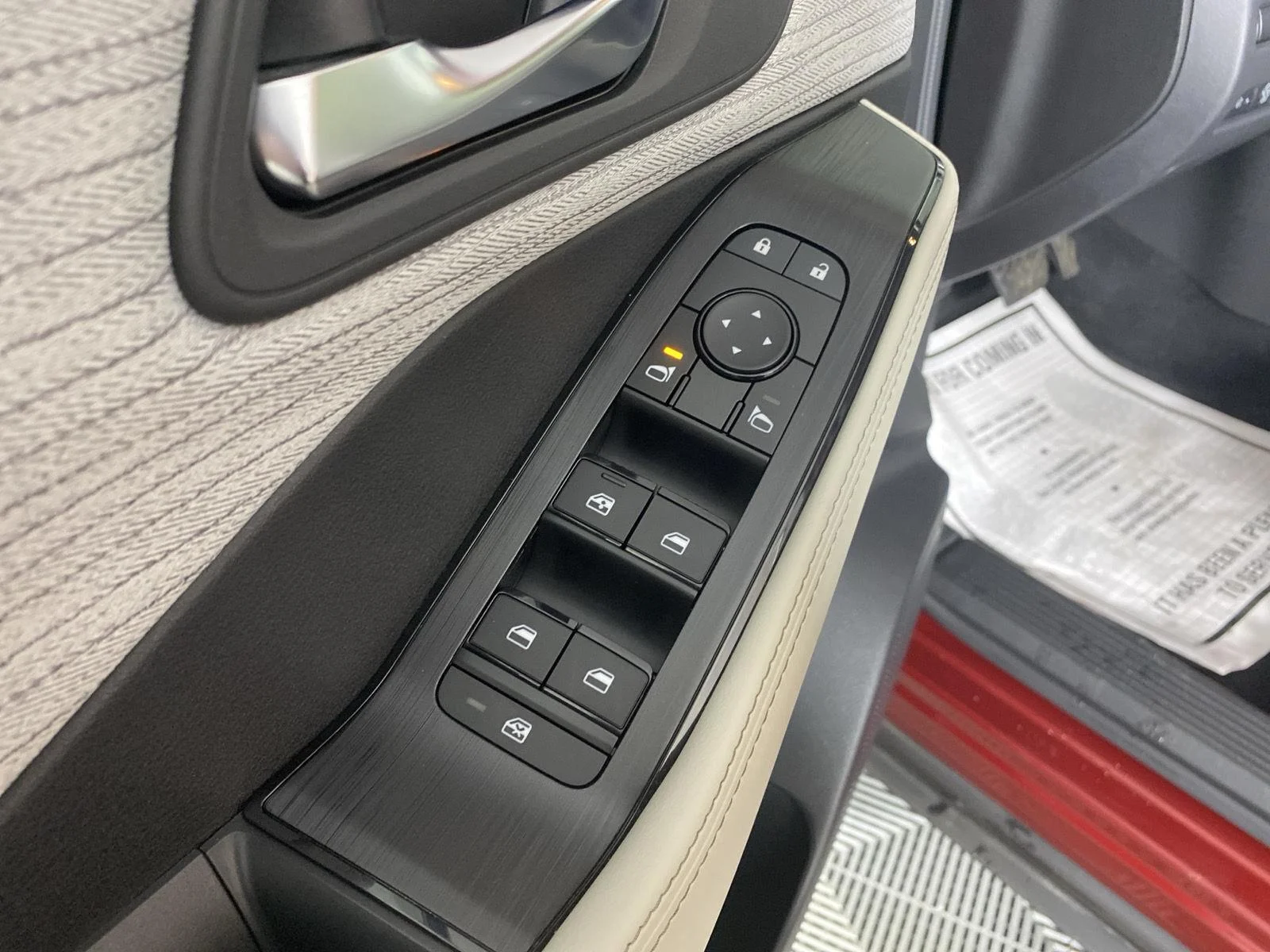 Used 2023 Scarlet Ember Tintcoat Nissan SV image 18