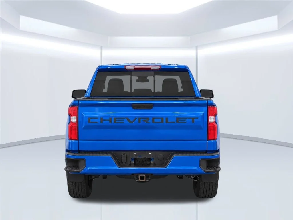 Used 2022 Blue Chevrolet Custom image 7
