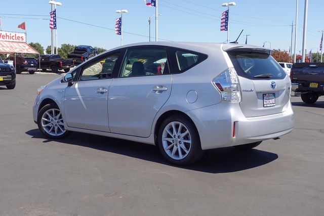 Used 2014 Silver Toyota Five image 10