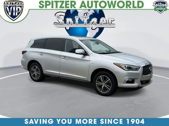 Used 2018 Silver INFINITI Base image 3