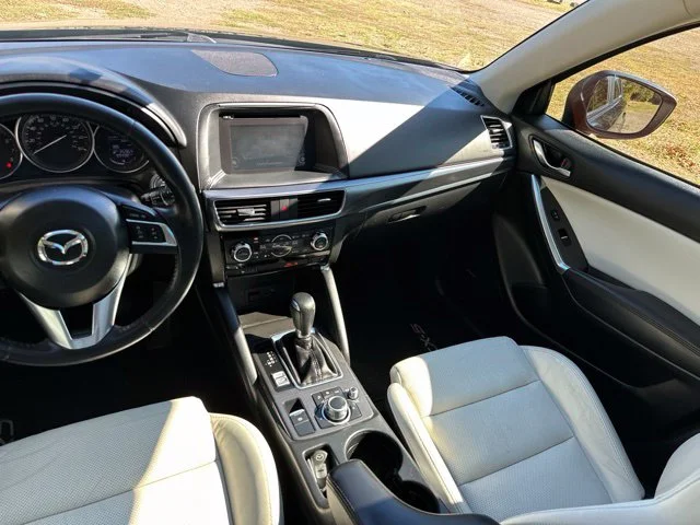 Used 2016 Deep Crystal Blue Mica Mazda Grand Touring image 31