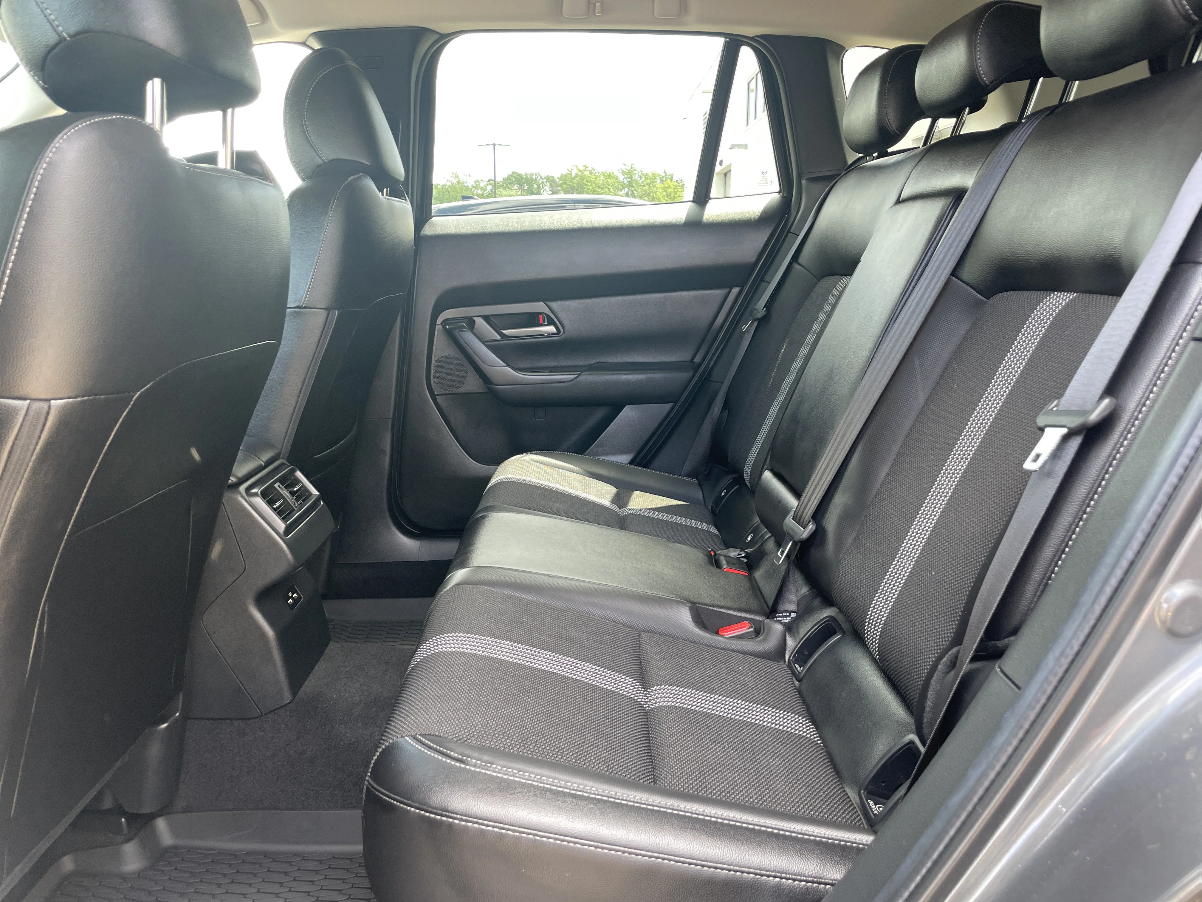 Used 2024 Machine Gray Metallic Mazda 2.5 S Select Package image 9