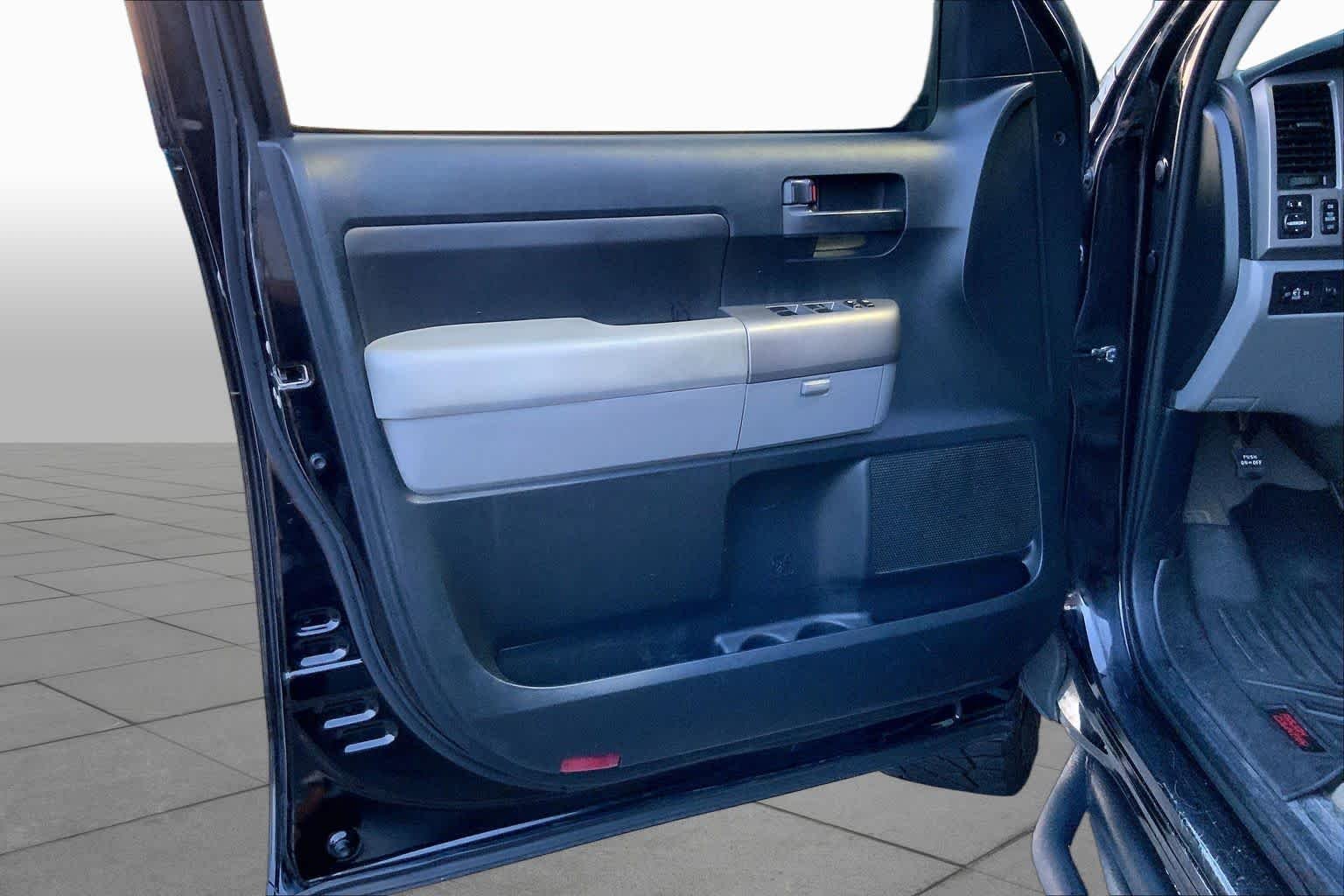 Used 2011 Black Toyota  image 17
