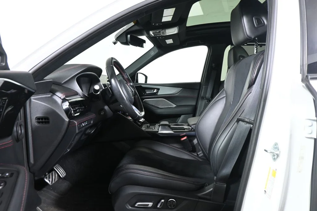 Used 2023 White Acura A-Spec image 3