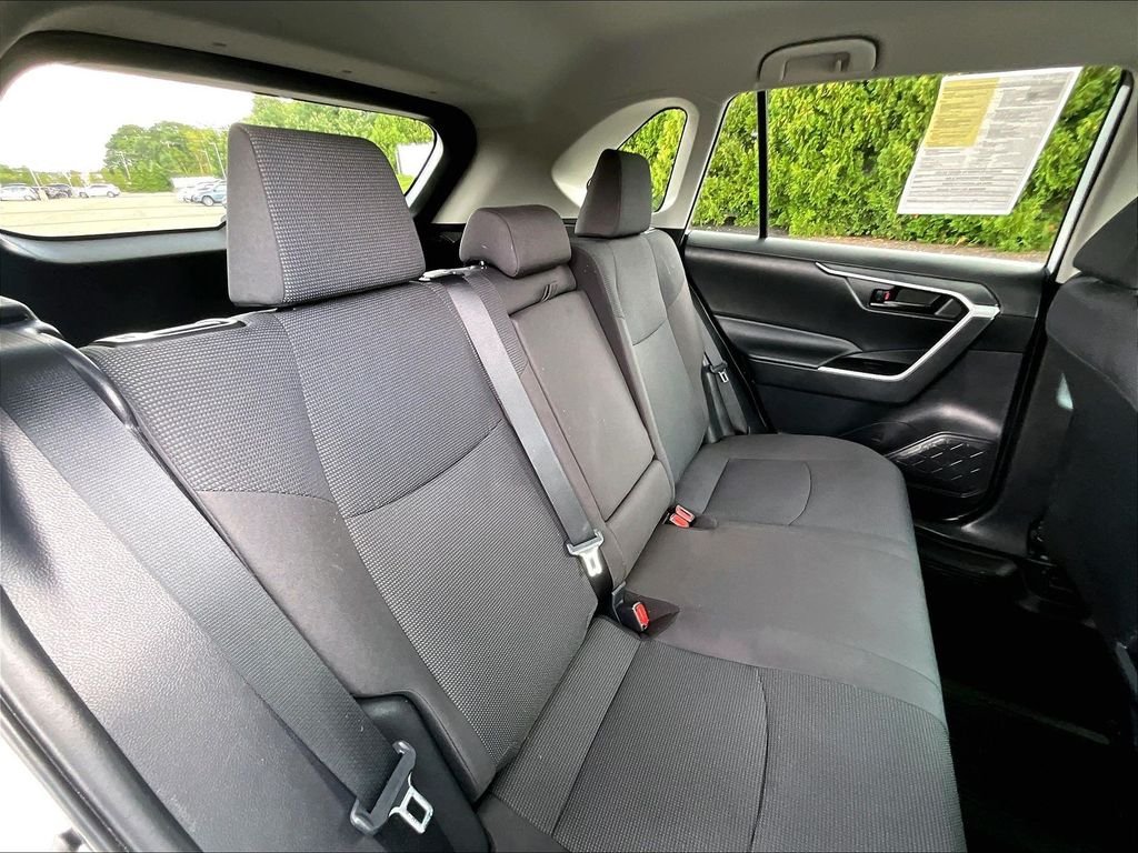 Used 2021 White Toyota LE image 16