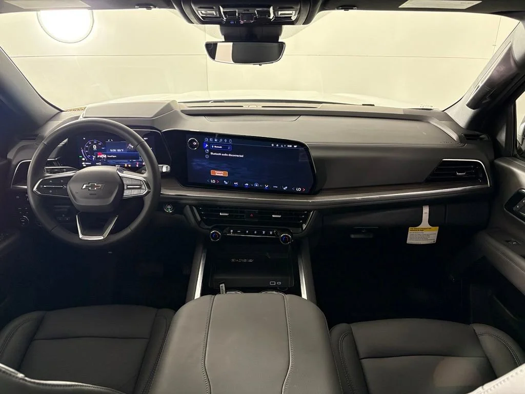 New 2026 Summit White Chevrolet Z71 image 46