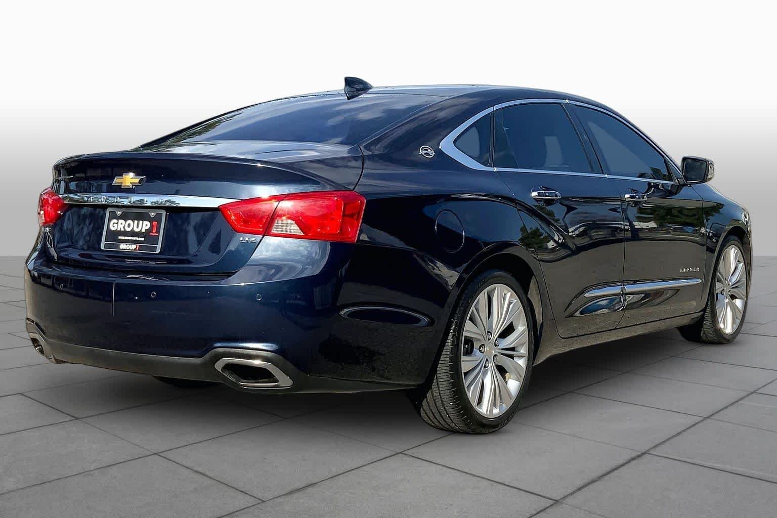 Used 2015 Blue Velvet Metallic Chevrolet LTZ image 13