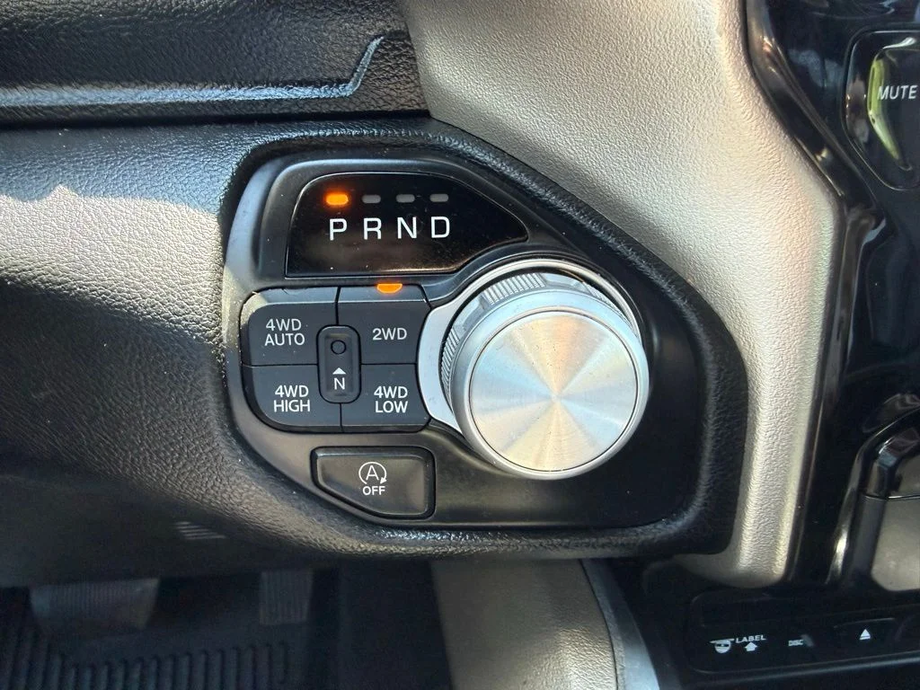 Certified Used 2019 Black Ram Laramie image 30