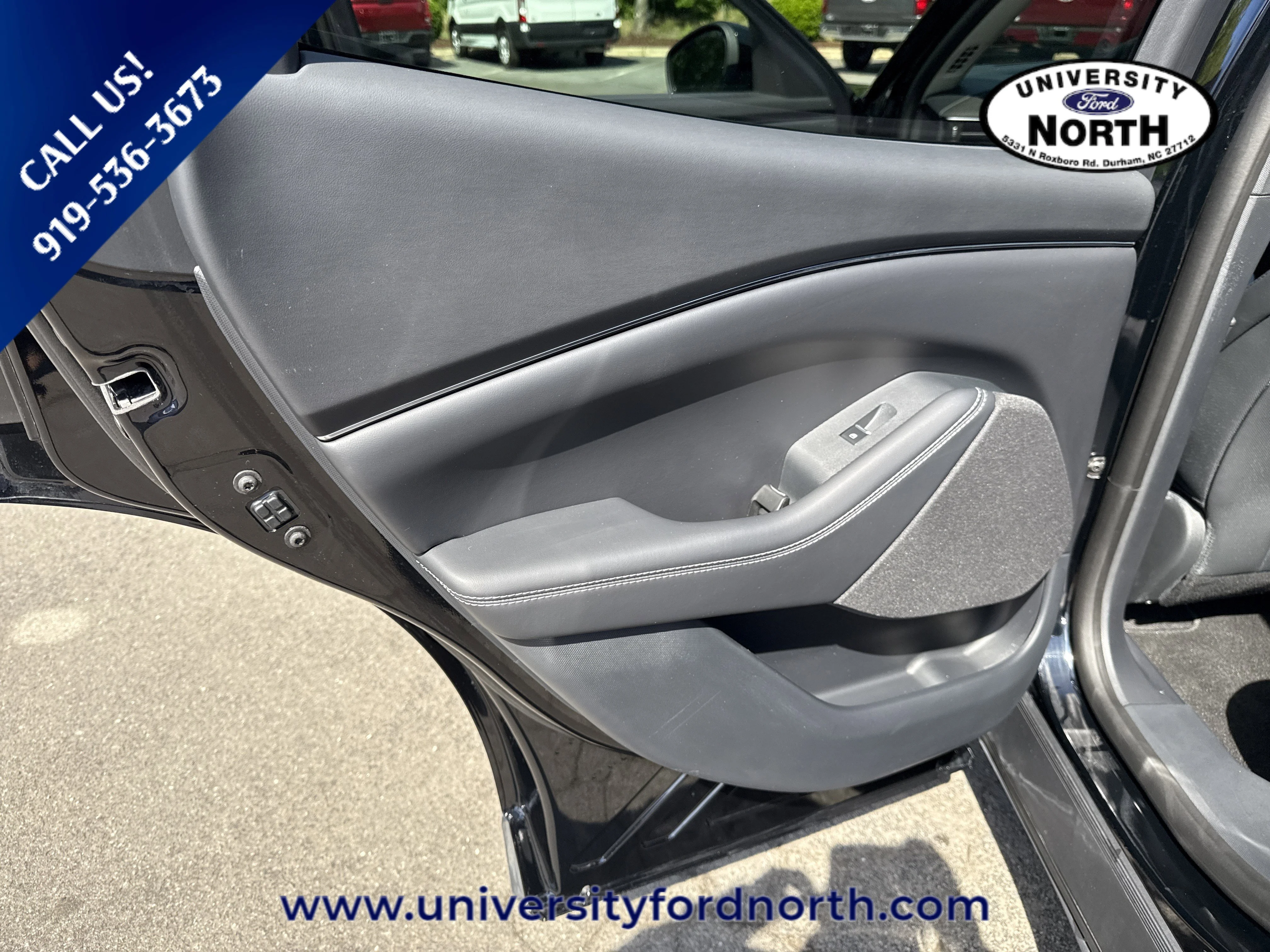 Used 2025 Shadow Black Ford Select image 33