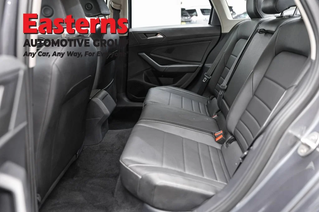 Used 2024 Silver Volkswagen 1.5T SE image 18