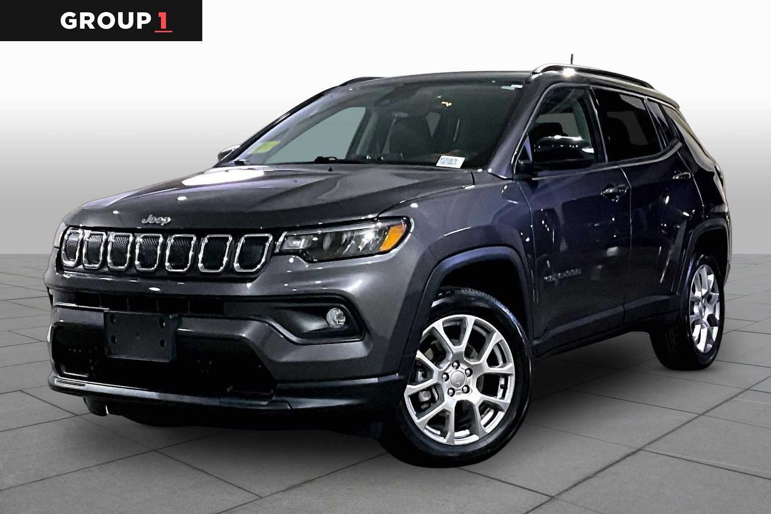 2022 Jeep Compass Latitude Lux