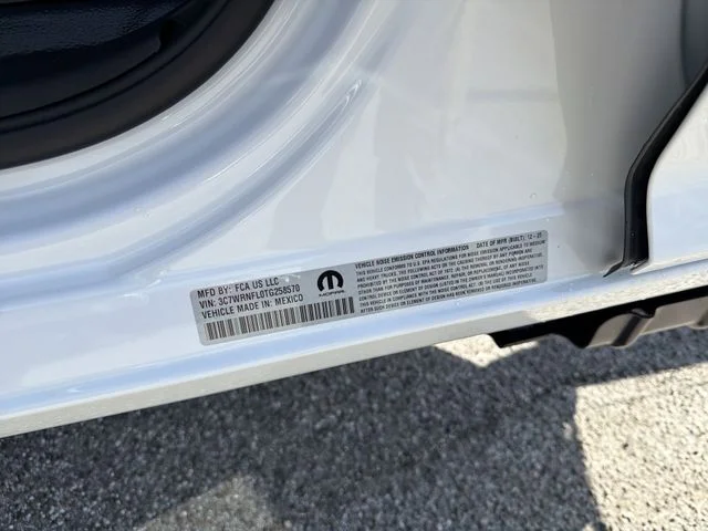 New 2026 Bright White Clear-Coat Exterior Paint RAM Tradesman image 28
