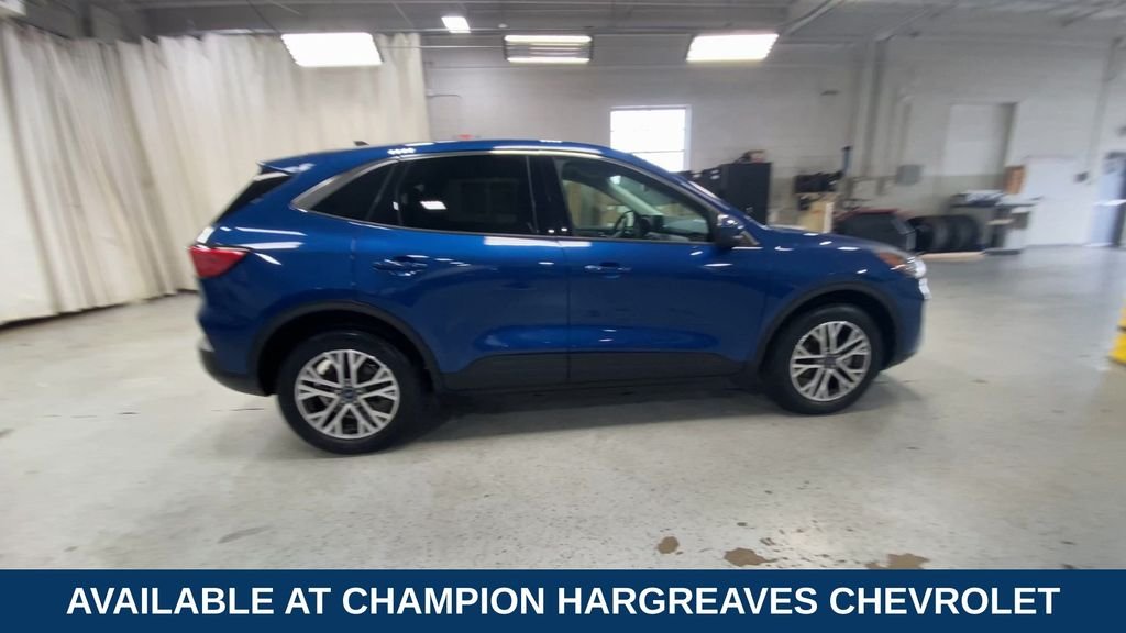 Used 2022 Blue Metallic Ford SEL image 11
