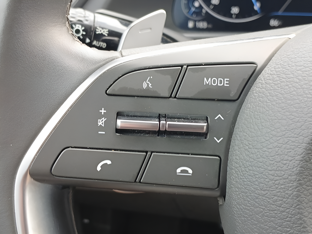 Used 2020 Gray Hyundai Limited image 19