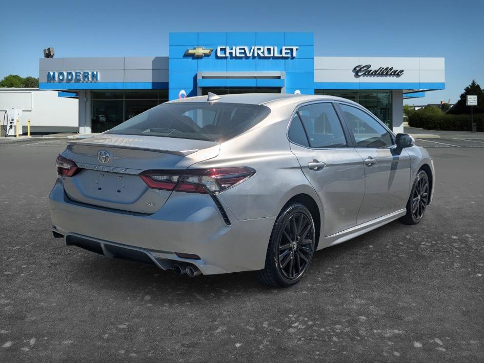 Used 2024 Silver Toyota SE image 5