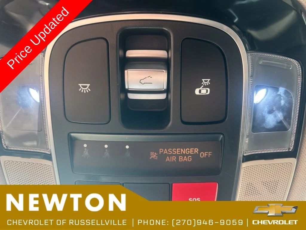 Used 2024 Shimmering Silver Hyundai Limited image 20
