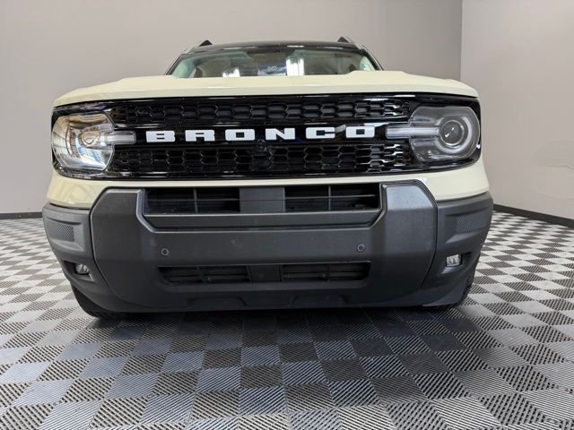 Used 2025 Desert Sand Ford Outer Banks image 3