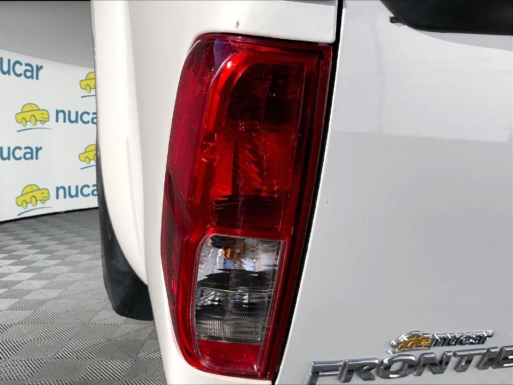 Used 2019 Glacier White Nissan SV image 32