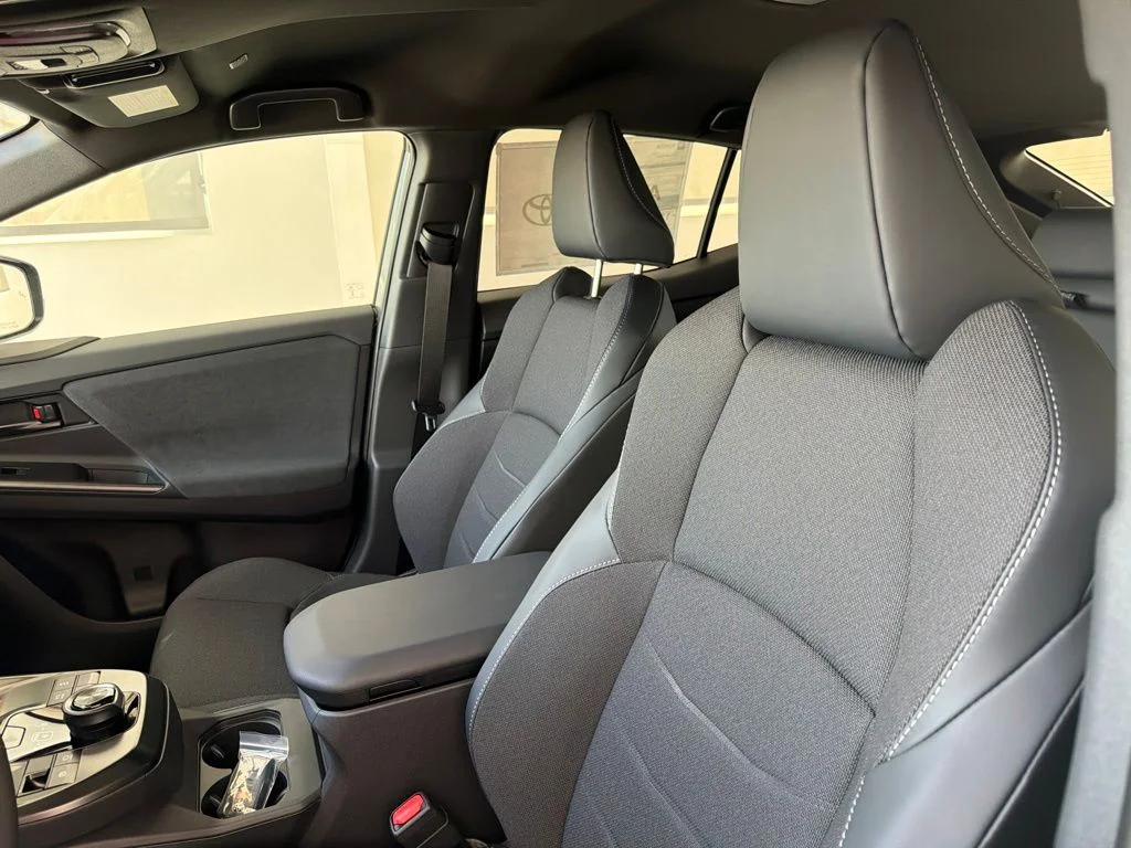New 2026 Overcast Toyota  SE image 11