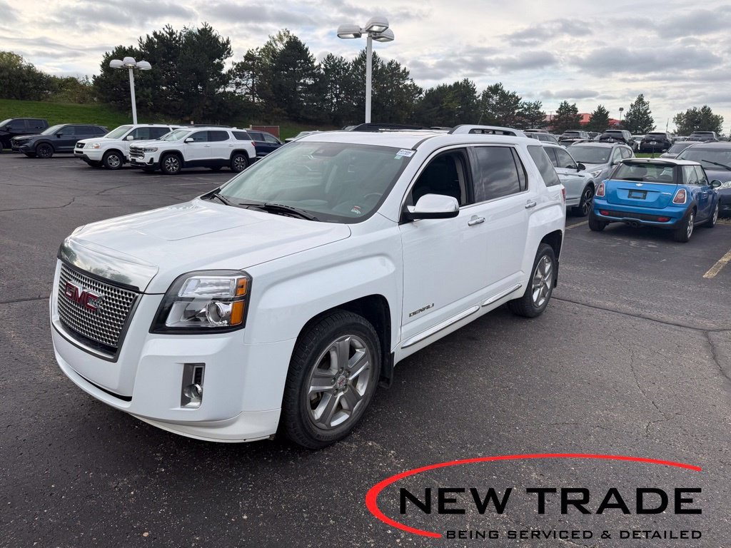 Used 2015 White GMC Denali image 1