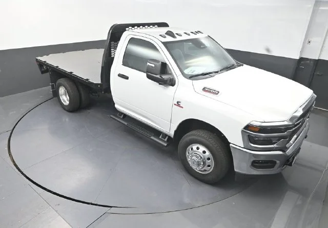 2026 RAM 3500 Chassis Tradesman - Photo 10