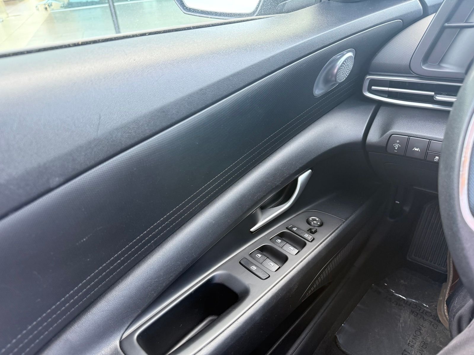 Used 2023 Gray Hyundai SEL image 23