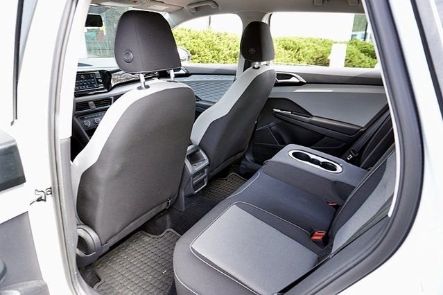 Used 2022 White Volkswagen 1.5T S image 16