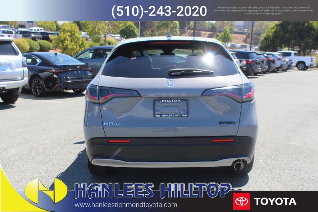 Used 2023  Honda Sport image 8