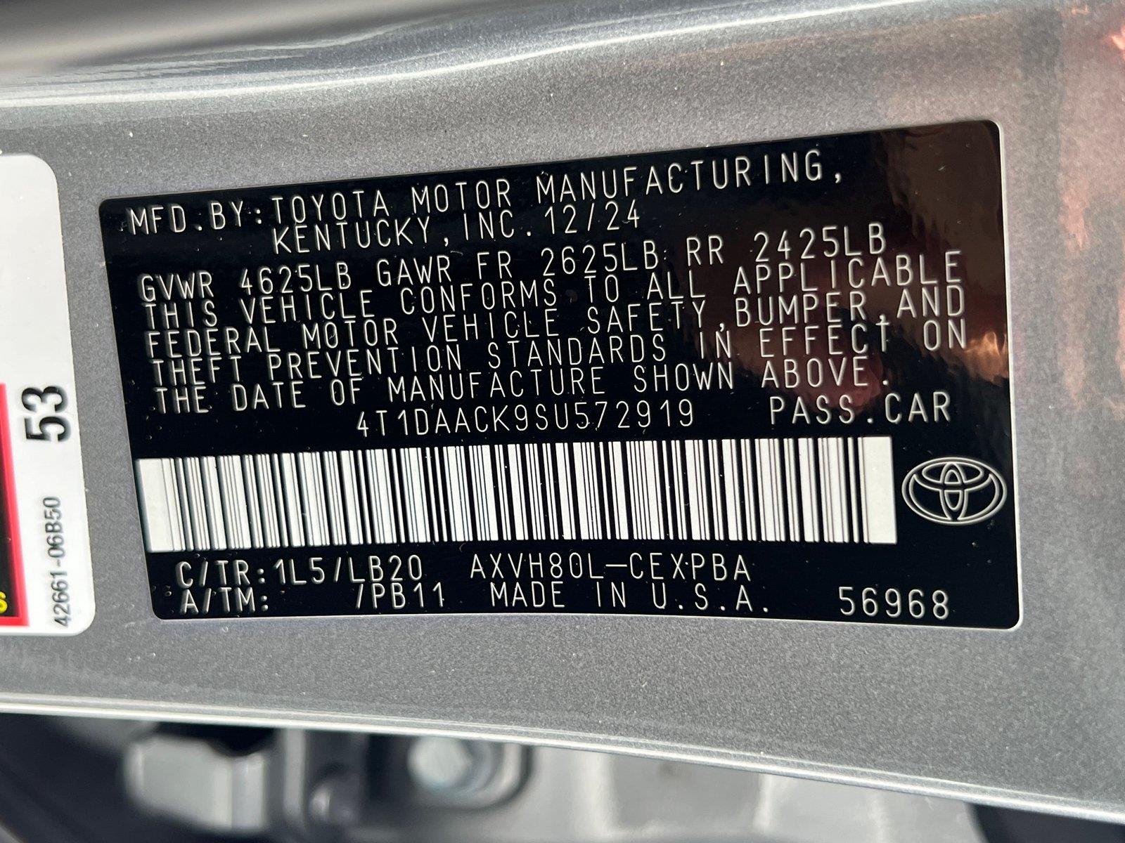 Used 2025 Heavy Metal Toyota XSE image 33