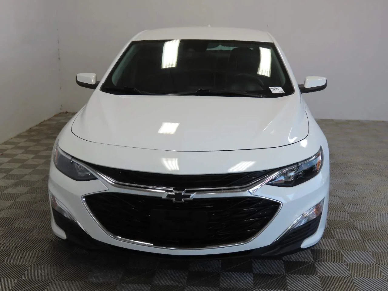 Certified Used 2025 Summit White Chevrolet RS image 2