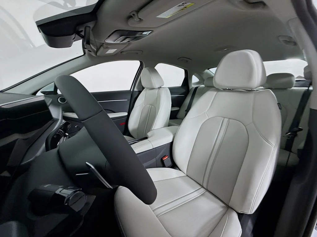 New 2026 Serenity White Hyundai SEL Sport image 20