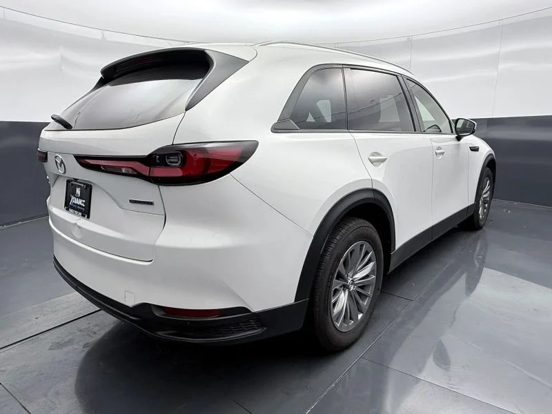 Used 2024  MAZDA 3.3 Turbo Preferred Plus Sport Utility 4D image 7