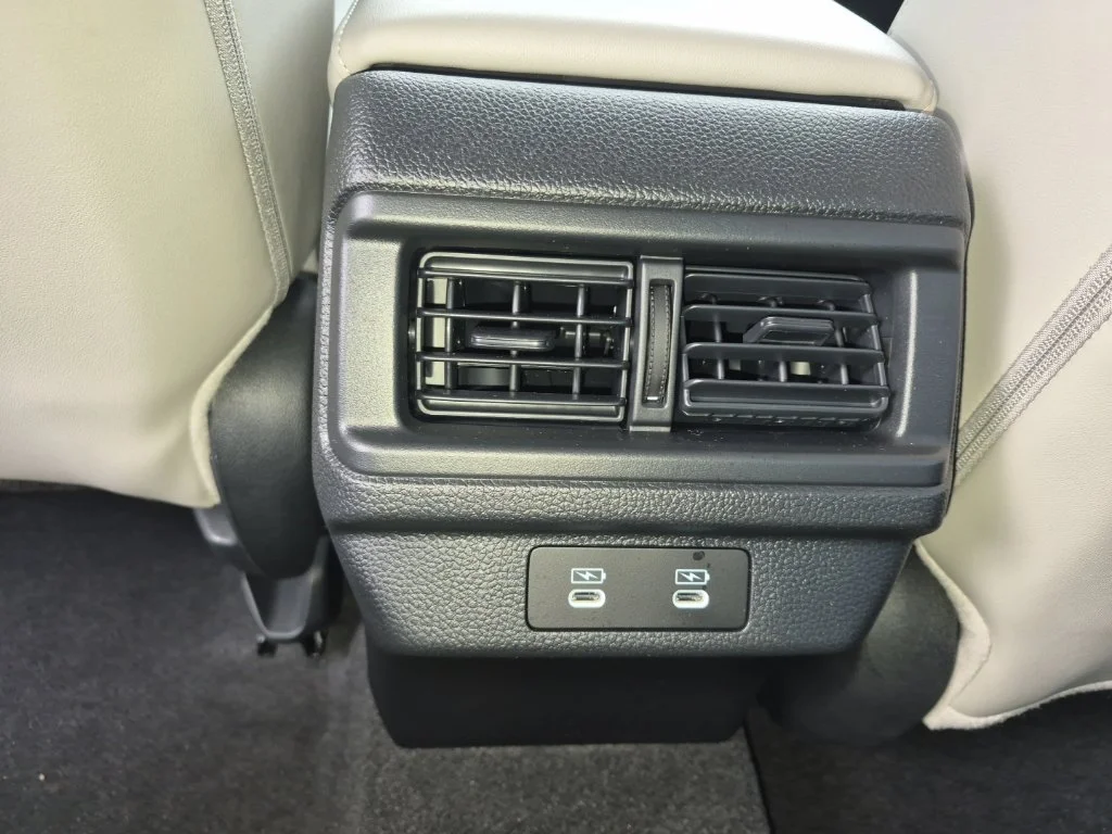 New 2026 Platinum White Pearl Honda Touring image 25