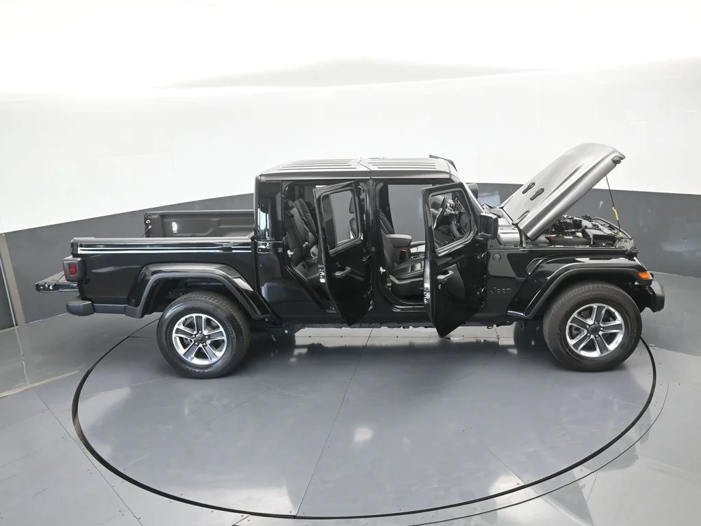 Used 2024 Black Clearcoat Jeep Sport S image 66