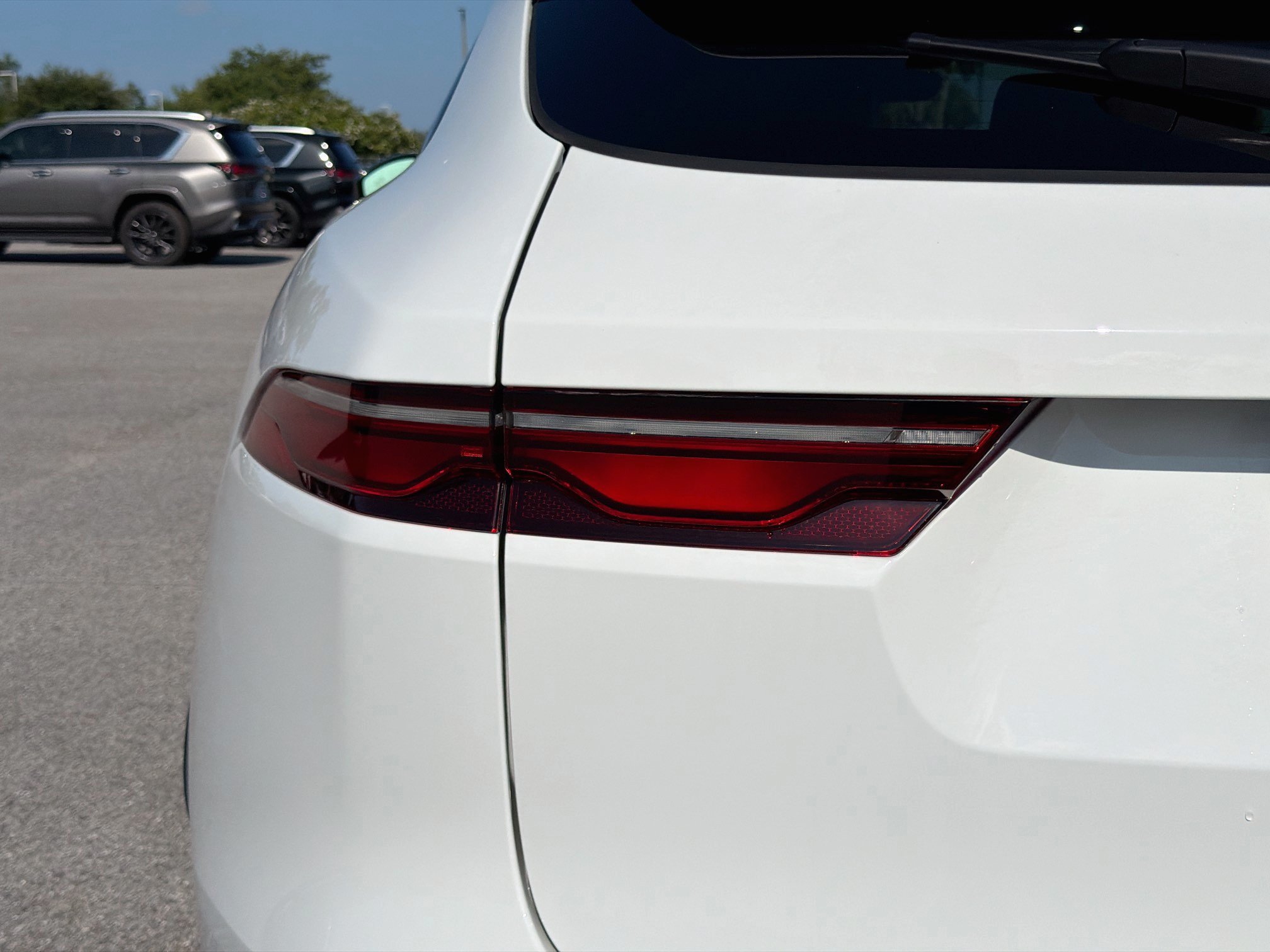 New 2026 Fuji White Jaguar R-Dynamic S image 10