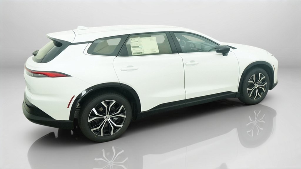 New 2026 Oxygen White Toyota XLE image 8