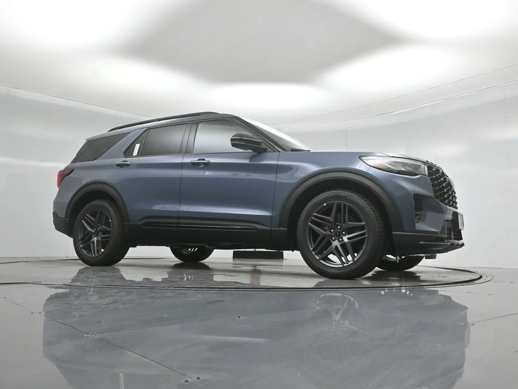 New 2026 Vapor Blue Metallic Ford ST image 3