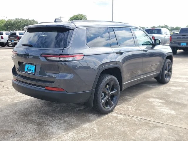 New 2026 Baltic Gray Metallic Clear-Coat Exterior Paint Jeep Limited image 5