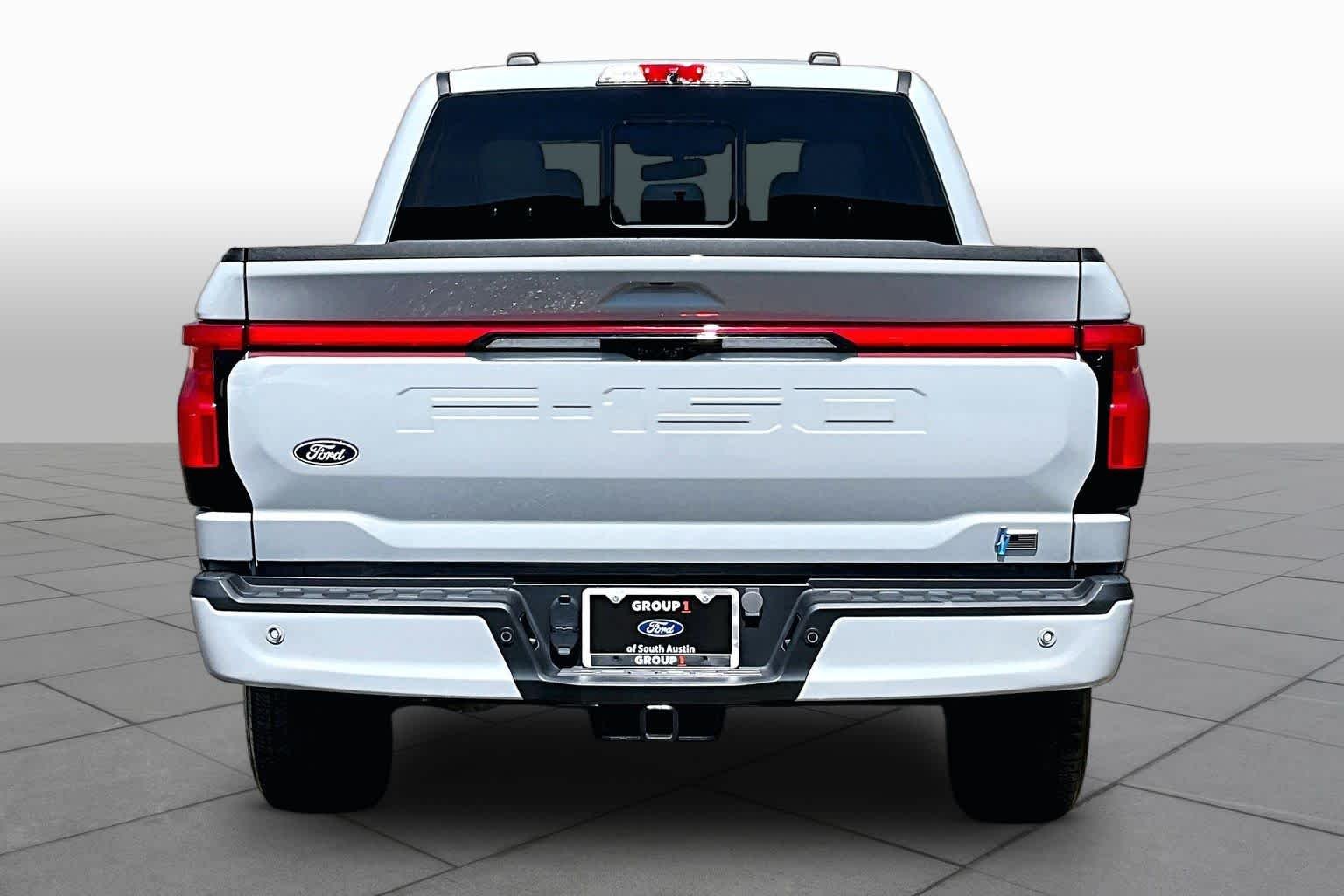 Used 2024 Avalanche Ford LARIAT image 7