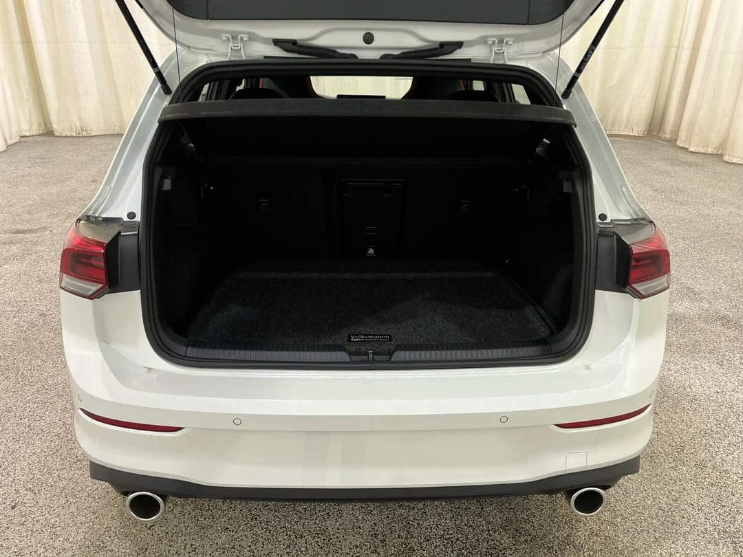 New 2026 Opal White Pearl Volkswagen Autobahn image 17