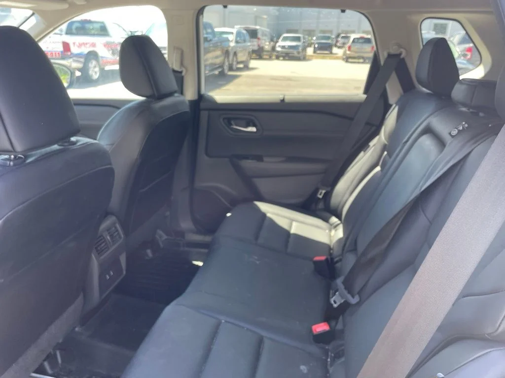 Used 2024 White Nissan SV image 7