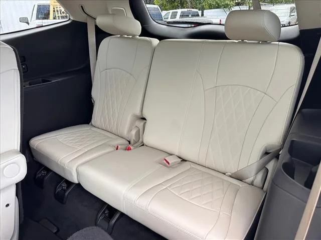 Used 2023 Red Buick Avenir image 19