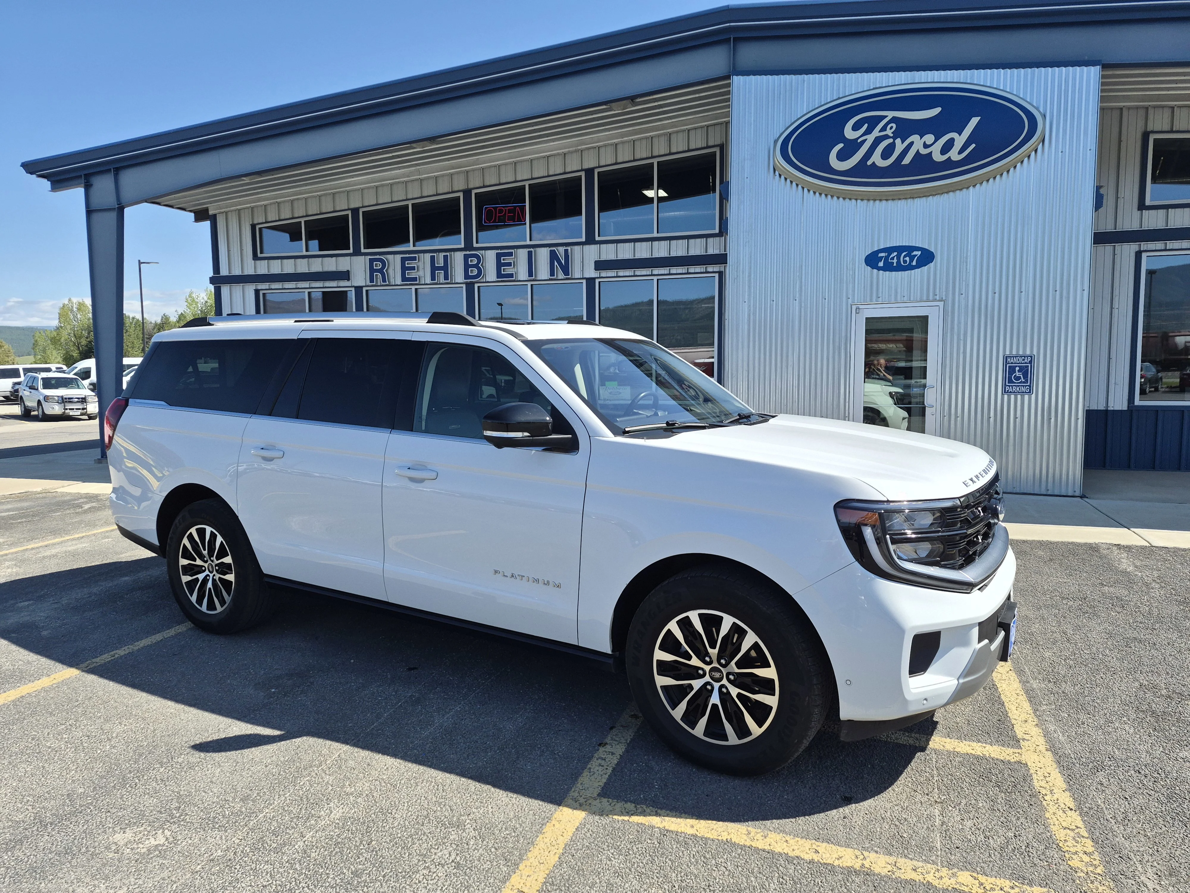 2025 Ford Expedition Platinum MAX 4x4's photo
