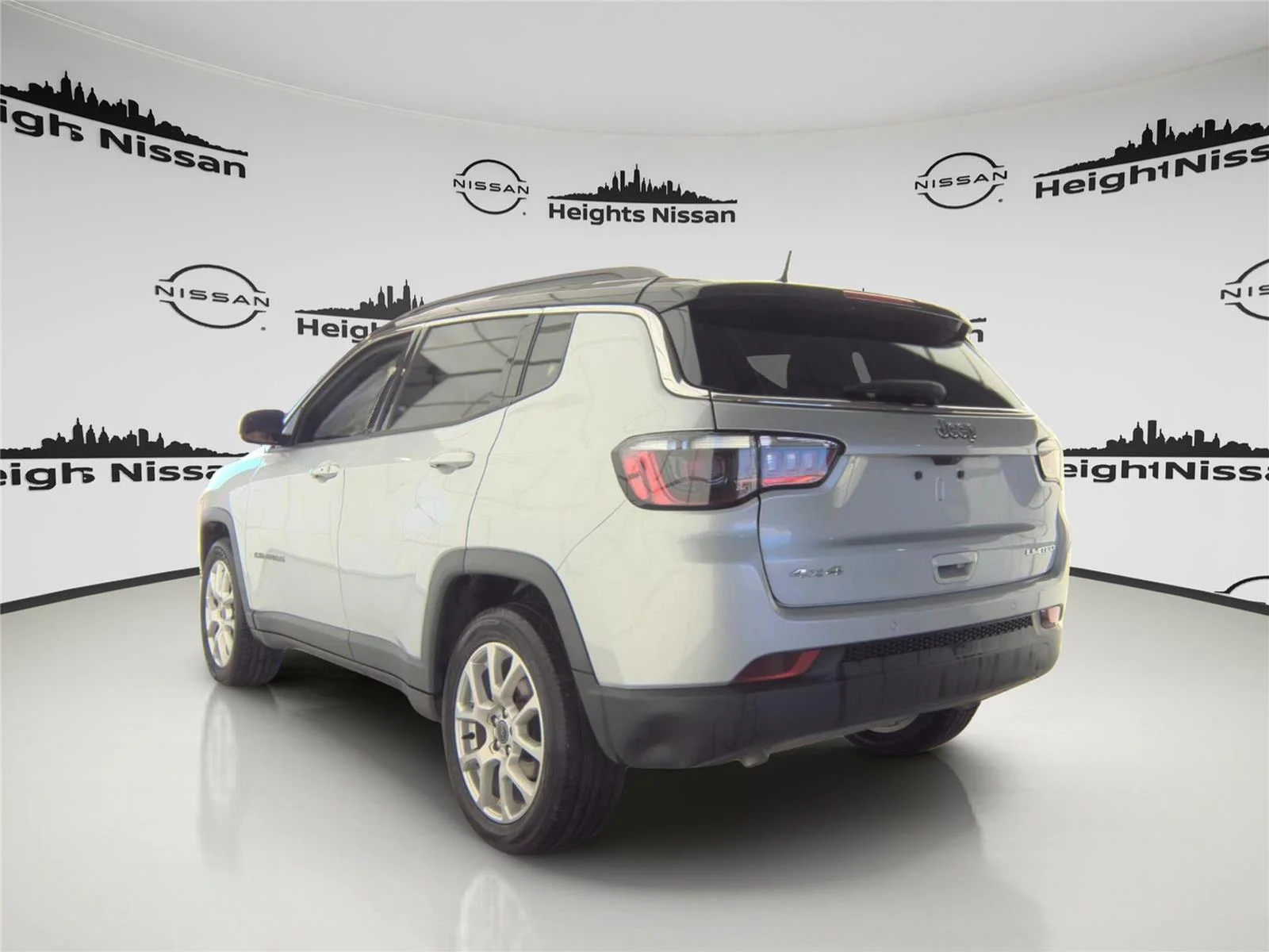 2025 Jeep Compass Limited - Photo 3