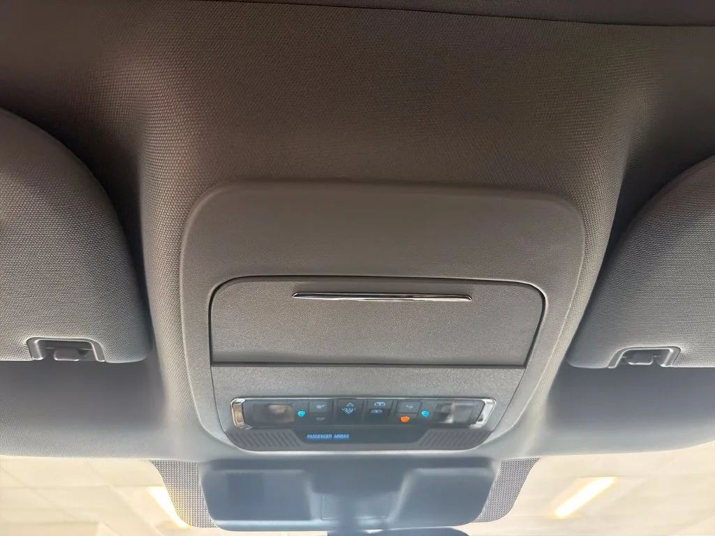 Used 2027 Blue Ford Lariat image 19
