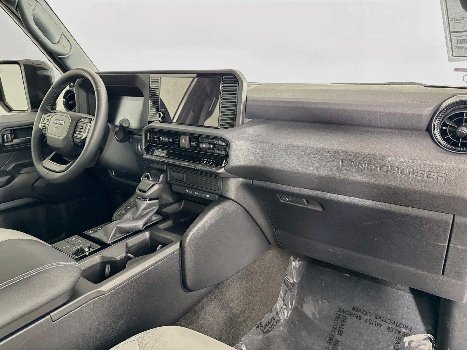 Used 2026 Ice Cap Toyota 1958 image 43