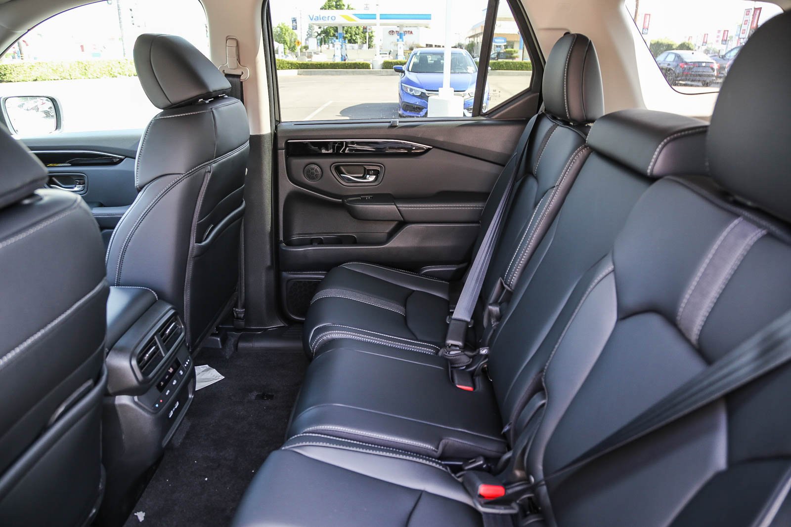 2025 Honda Pilot EX-L - Photo 20